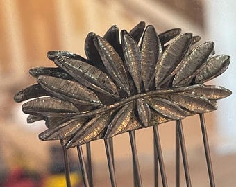 Vintage Hair Pin Comb Silver plated.