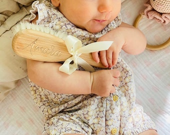 Personalisierte Babyhaarbürste mit Schleife | Geburtsgeschenk