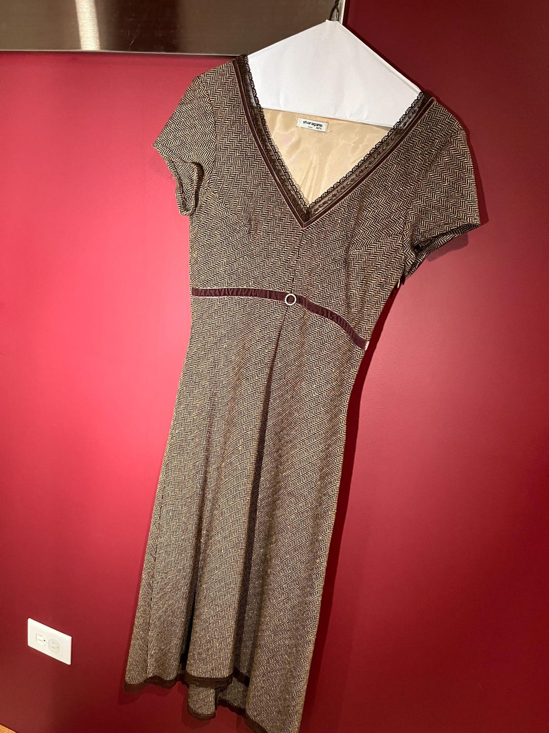 Early 2000s Sharagano Paris tweed fitted dress