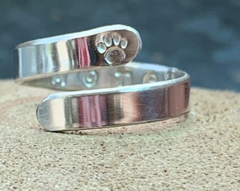 Silver Adjustable Paw print with pet name Wrap Ring, handmade, 925 sterling silver, finger or thumb ring, love or remember your dog or cat