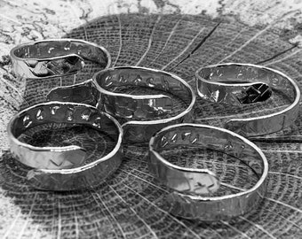 Ladies Welsh message Sterling Silver Adjustable Wrap Ring, Hammered Texture, cariad, hiraeth, caru ti, cwtch, Cymru Am Byth, Wales gift
