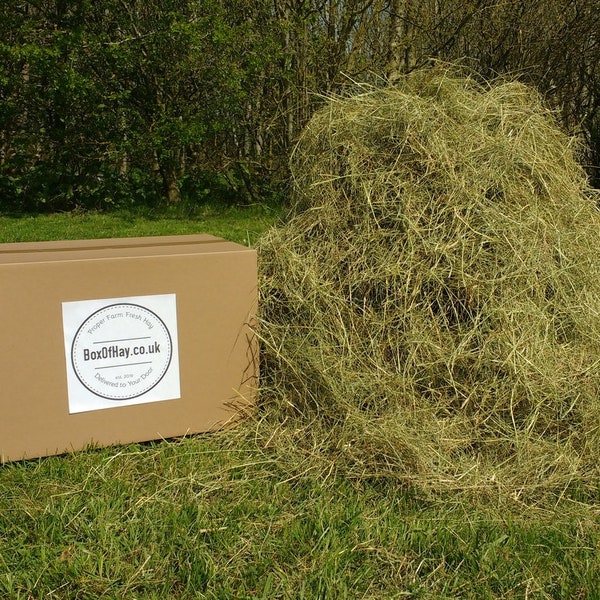 Box of Proper Farm Fresh Organic Meadow Hay - Great for Guinea Pigs, Rabbits & Other Small Pets - Approx. 7kg