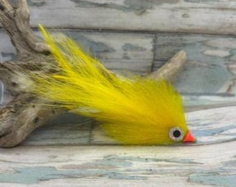 La mosca Maverick Tube Fly, disponible en varios colores.
