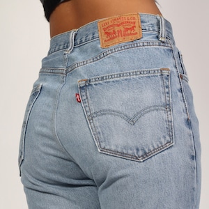 W31’ L28&#39; Levi&#39;s Straight Leg Jeans / Aus Sz 12 -14, US Sz 8-10 / Light/Medium