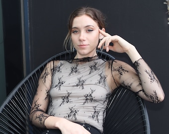 Zarte Spitze Schwarz Schiere Dehnbar Layering Top, Romantisch, Boho Größen S-M, M-L