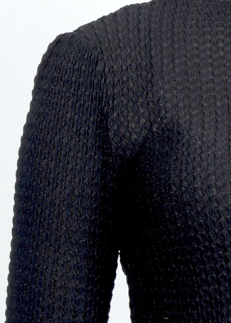 Svart krinklad crepetopp med hög halsringning: Mångsidig stretchstickning (S-M) bild 6