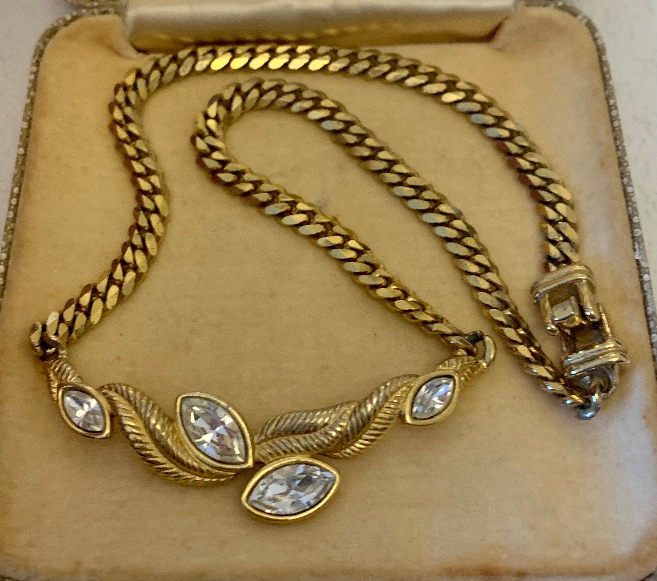 Vintage Gold Necklace Monet Pendant 