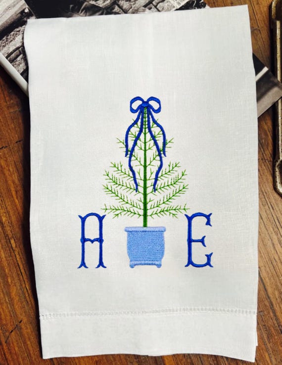 Embroidered Christmas Tree Guest Towel, Monogrammed Holiday Tea Towel, Bow and Tree Fingertip Towel, Christmas Decor, Elegant Tree Linen