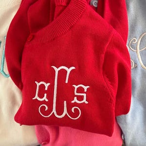Suéter tipo cárdigan con botones y monograma unisex, suéter para niños pequeños, ropa de abrigo para niños