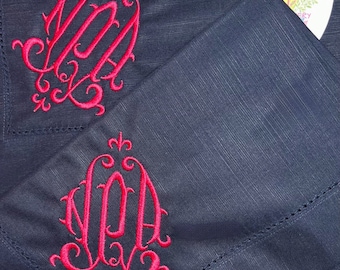 Personalisierte bestickte Monogramm Hochzeit Servietten, Tischservietten, klassische Hohlsaum-Leinenservietten, Set von Dinner-Party-Servietten, 20 x 20