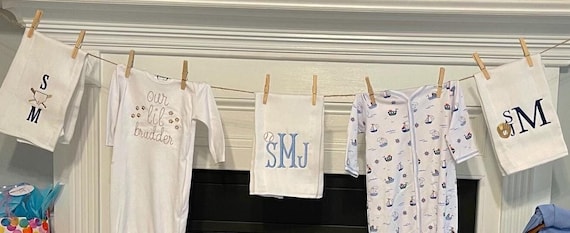 Unisex Baseball Monogram Burp Cloth Bib, Embroidered Ball Bib, Bib and Burp Set, Baby Shower Gift