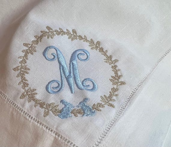Embroidered Monogrammed Bunny Rabbit Napkins, Spring Table Napkins, Classic Hemstitch Linen Napkins, Set of Dinner Party Napkins, 20 x 20