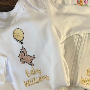 Klassieke Winnie de Pooh-jurk/footie, Coming Home-outfit jongen, uniseks Coming Home-outfit, outfit pasgeboren Pooh, kraamcadeau, Pooh-thema
