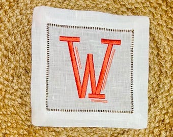 Serviettes de table à cocktail brodées à monogramme, serviettes à cocktail en lin, cadeau d'hôtesse de pendaison de crémaillère, décoration de fête, cadeau de mariage en lin à monogramme