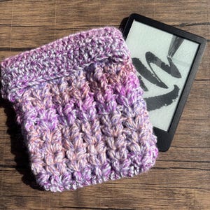 Cosmic Kindle Sleeve | Crochet Kindle Sleeve | Kindle Paperwhite | Kindle | Crochet | Handmade