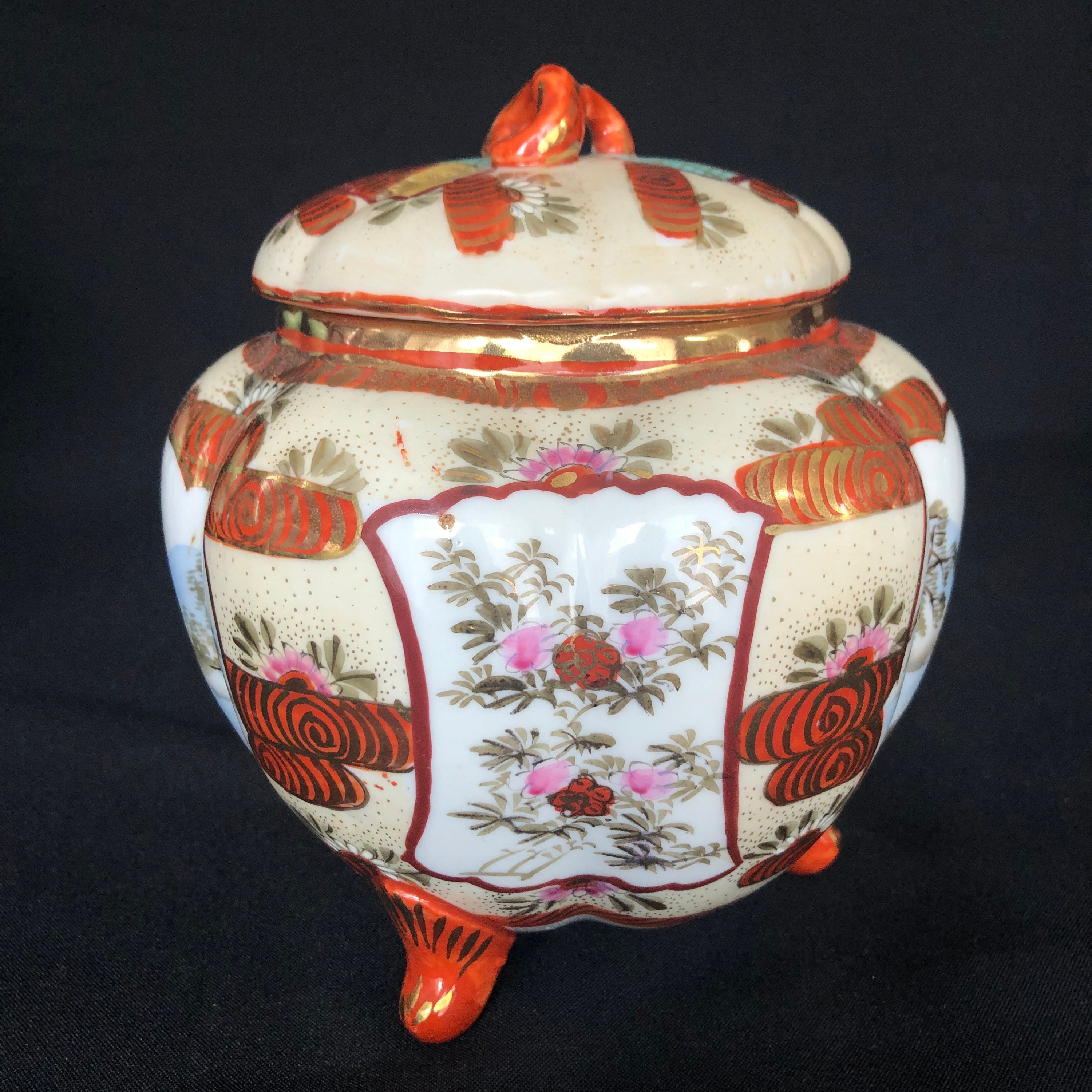 Amazing Antique Japanese Kutani Hand Painted Porcelain Ginger Jar Made