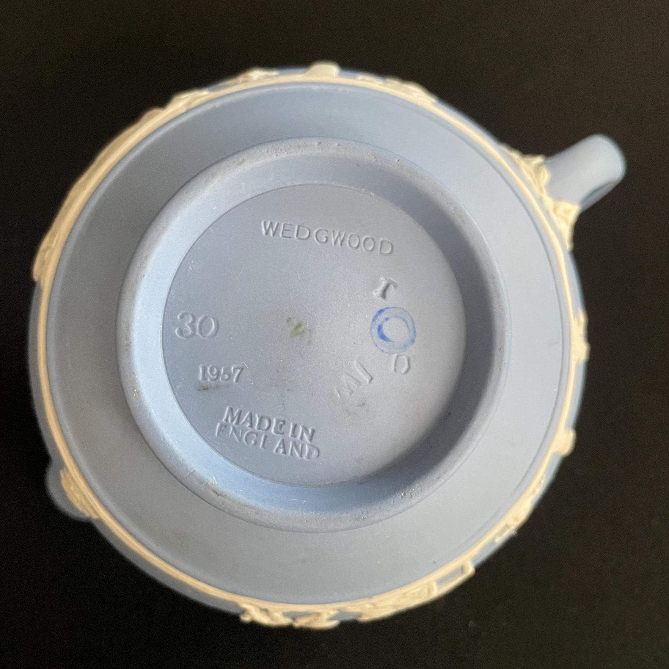 ヴィンテージ ウェッジウッド ブルー ジャスパーウェア シュガーボウル