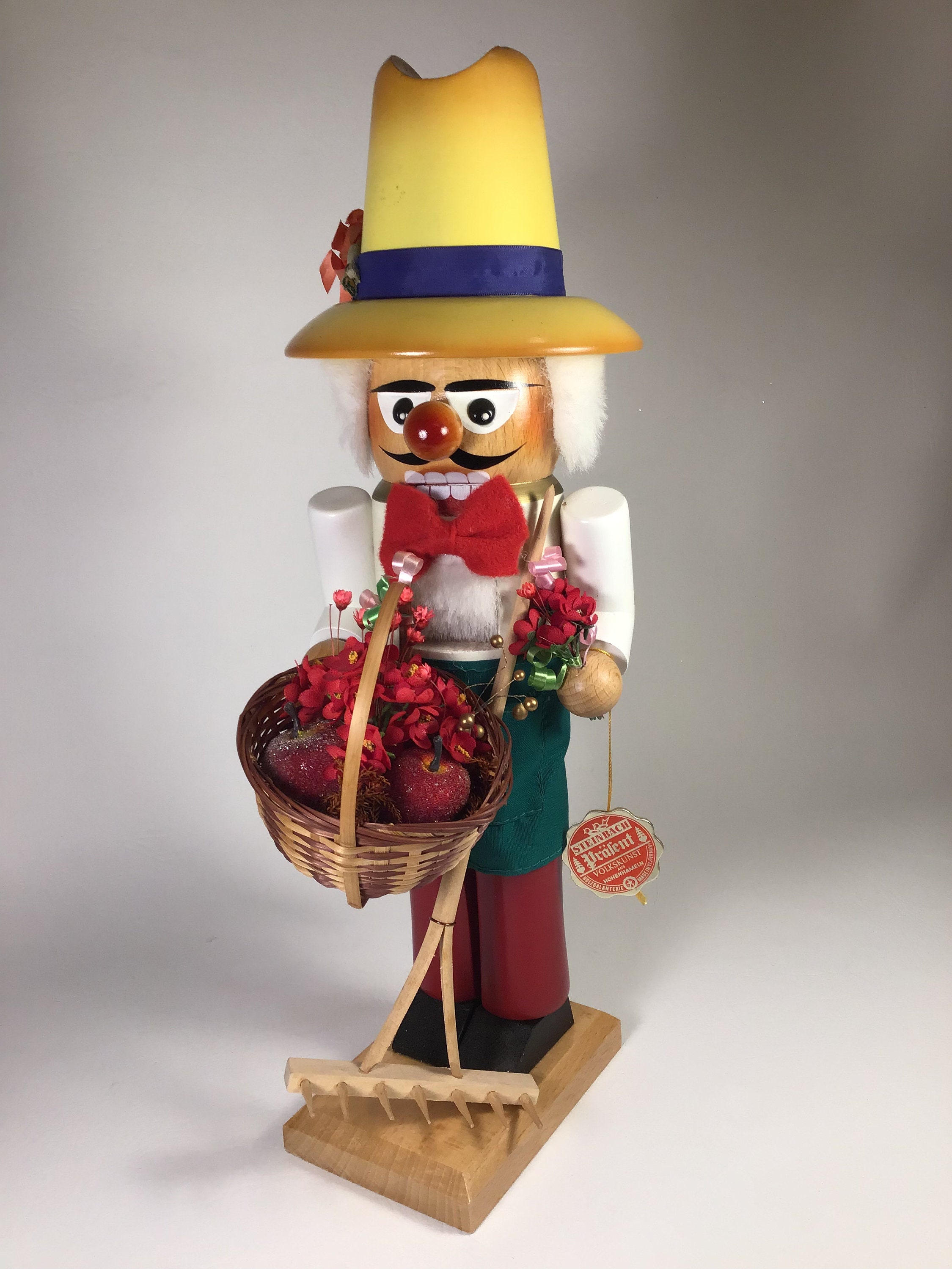 くるみ割り人形「ガードナー」、ドイツのシュタインバッハ社による