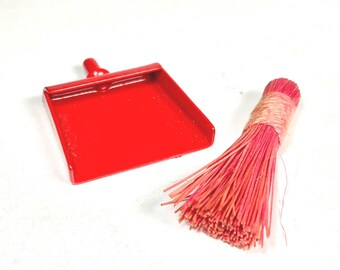 Vintage 60s 80s Dollhouse Miniature 1:12 Red Dustpan Wiskbroom