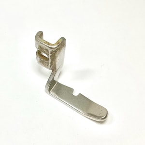 Antique 1870s Singer Simanco 15429 Low Shank Left Toe Cording Foot Models 15, 66, 99, 127, 128, 192, 201, 306, 319, 328, 221K, 222K