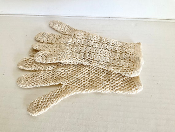 Vintage 30s Gloves Crocheted Cotton O/S - image 1
