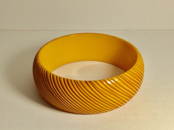 Vintage 30s 40s 50s Bakelite Bracelets Collection