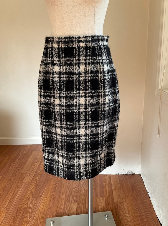 Vintage 70s Skirt Louis Feraud French Couture S/M - image 1