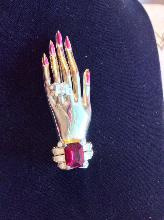 Coro 40s Jeweled Hand Brooch