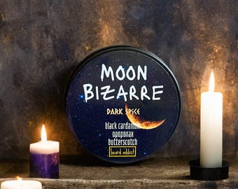 Luksusowy balsam do brody Moon Bizarre: Korzenny toffi | Kremowy kardamon + Ciemny opoponox