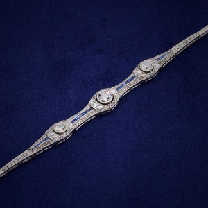 Antique Art Deco 1920s Platinum 1.96tgw Diamond and Sapphire Bracelet