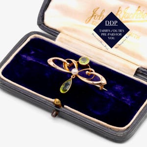 Antique Art Nouveau 15K Yellow Gold Peridot and Pearl Brooch, in Original Case