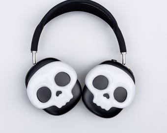 Rock & Roll Skeleton Skull AirPods Pro Case - Boho Hippie Pattern Protective Cover With Keychain