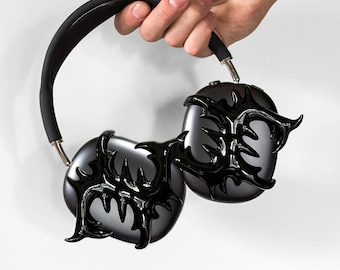 Cyber Spike Airpods Max Headphone Case Cover - Glossy Silver Apple