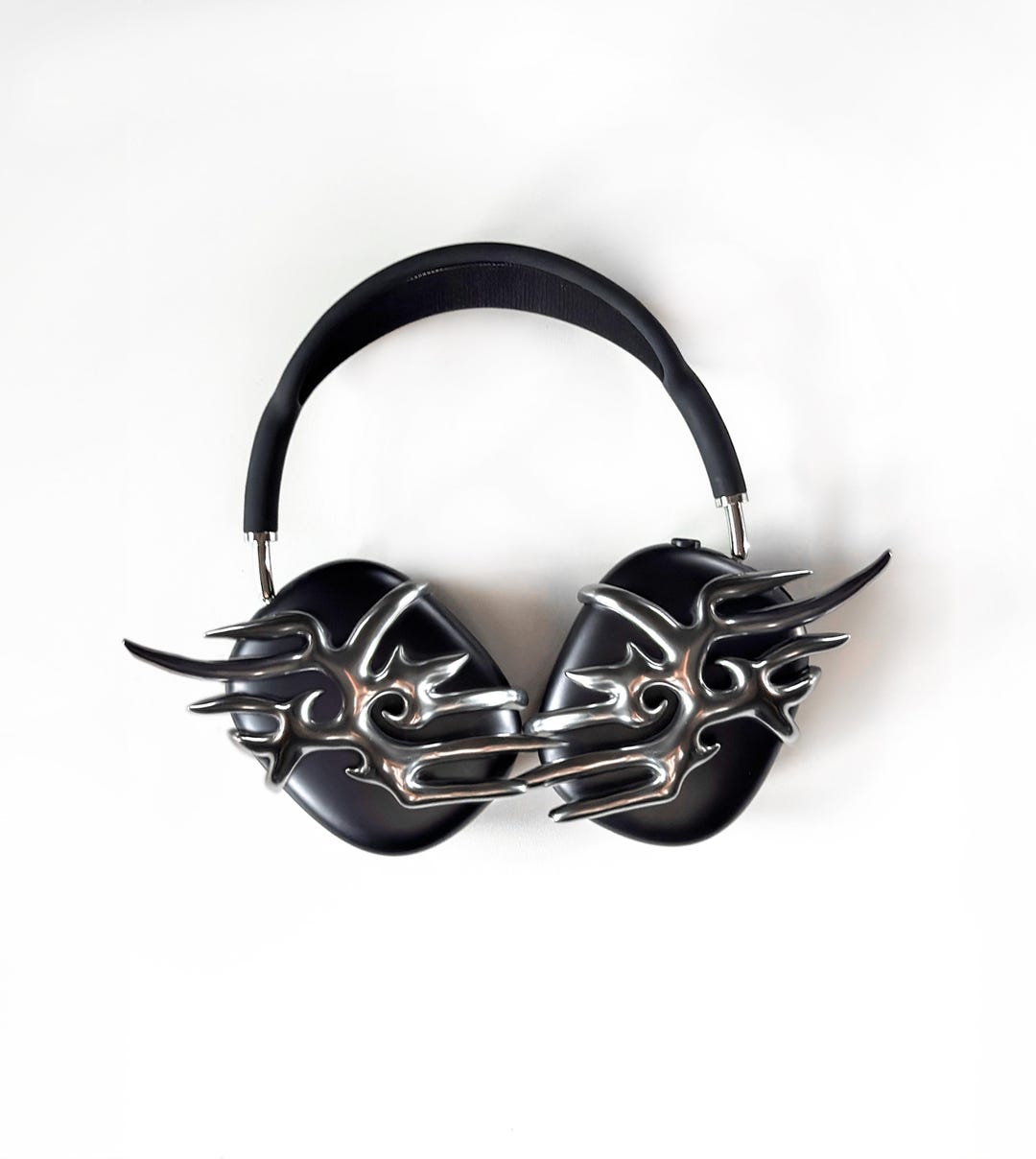 SPIKE Cyberpunk Fire Attachment for Airpods Max | Unique Glossy