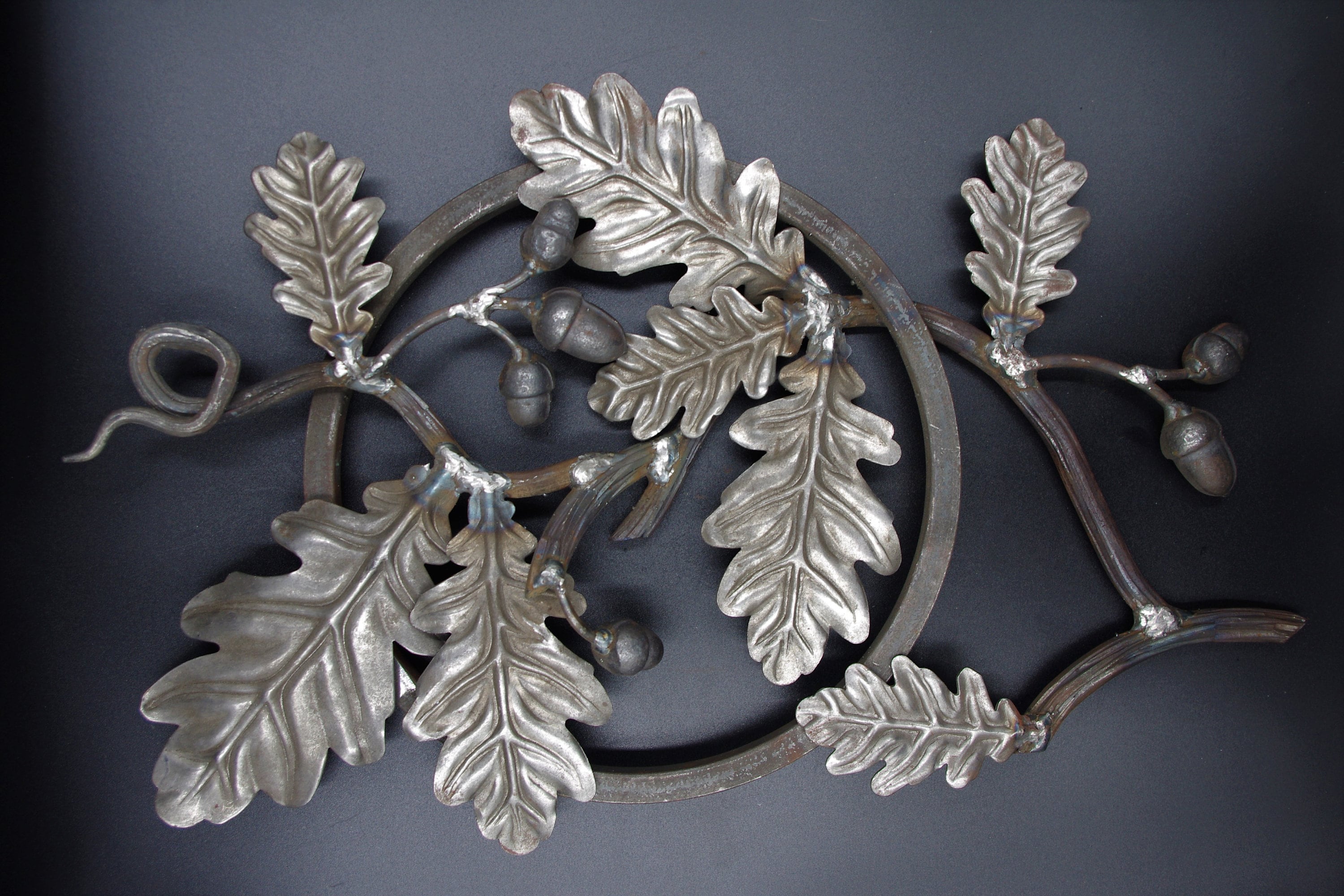 Lovely large steel oak leaves with acorns rosette, Wall Art, For DIY project, Home decor, Decoration or fence element