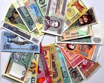 50カ国から集めた50枚の異なる世界の紙幣の束、未使用の外国通貨、希少