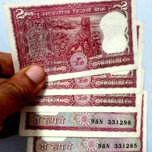 1970-80 India 2 Rupees Tiger Banknotes Rare Old Vintage UNC Currency Lot of 5