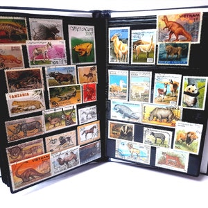 Briefmarkenalbum 8 Seiten + 100 Verschiedene Tiere auf Briefmarken Alle Großen Welt Briefmarken Lot