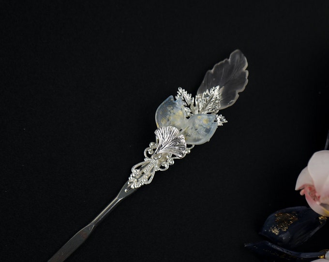 Handmade Copper Flower Hair Stick: Resin Leaf Hair Pin