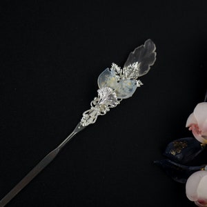 手作りの金属製の葉っぱ、花の銅製ヘアスティック、花のヘアピン、緑の銅製ヘアアクセサリー、彼女、女性、母親へのギフト、ヘアピンジュエリー