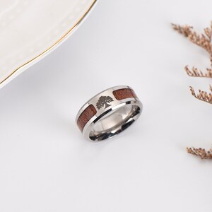 Bague incrustée de bois de tungstène 8mm personnalisée pour homme promesse bague homme pour lui bague gravée cadeau personnalisé pour père tree