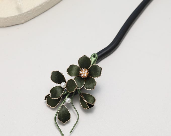 Green Floral Hair Stick, Pearl Flower Hair Pin, Dark Wood Bun Stick, Botanical Bridal Hair Accessory, Elegant Updo Gift for Her