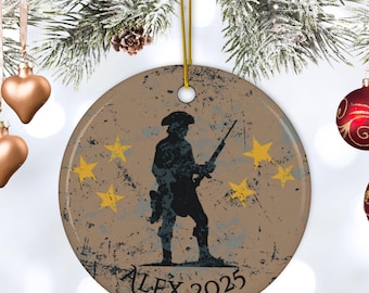 Personalized Revolutionary War Reenactor Ornament, Colonial Soldier Keepsake Gift for Encampments and History Lovers 3"