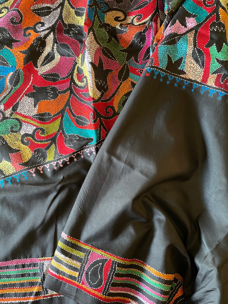 Tulip Motifs Made With Kantha Stitches on Black Bangalore Silk Saree