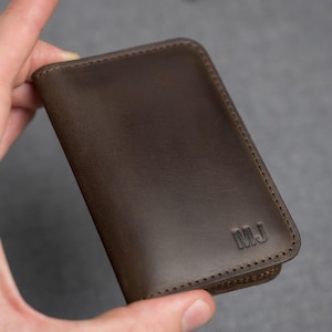 Cartera de cuero con bolsillo frontal delgado para hombre: tarjetero personalizado / regalo minimalista para él