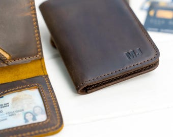 Billetera de cuero personalizada con bolsillo frontal delgado para hombres: tarjetero pequeño, regalo de padrino o de Navidad con relieve personalizado para él