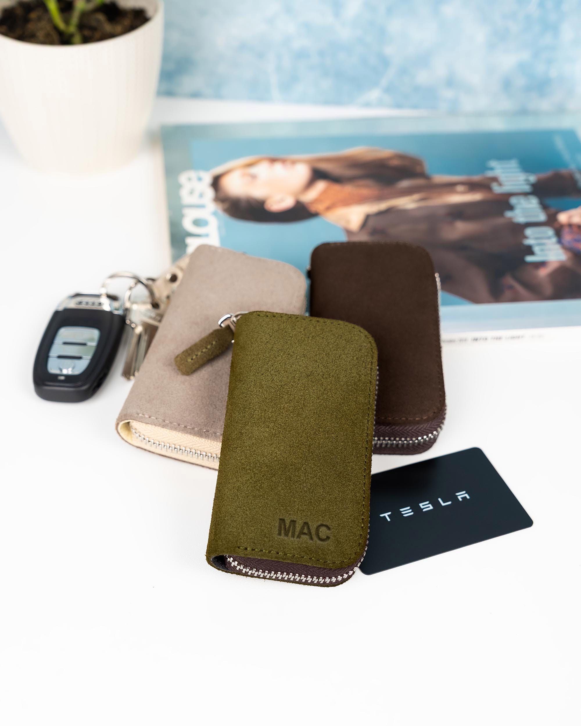 Personalized Suede Leather Zipper Key Case – Car Fob & Card Holder