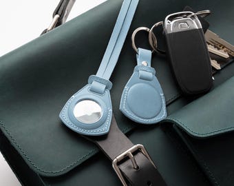 AirTag keychain Personalized Airtag holder | Apple Airtag compatible leather case with name | Airtag luggage tag and bag charm