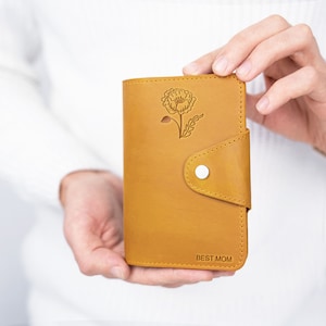 Personalized Passport holder leather luggage tag Monogrammed Birth Month Flower passport cover and luggage tag stamped with Birth flower