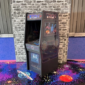 Tron Arcade Squirrel Bird Feeder, Fun Gift Idea, Unique Gift, Bird Feeder, Retro Arcade Cabinet, Funny Feeder